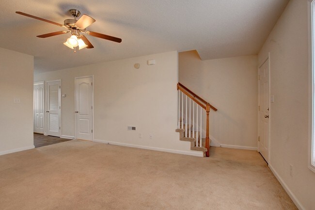 Building Photo - 513 Patriot Park Ct