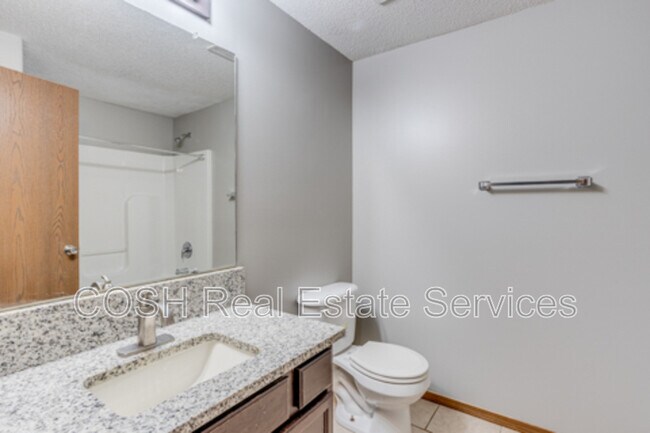 Building Photo - 1008 E Karla Ct