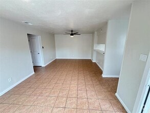 Building Photo - 3900 Camelot St