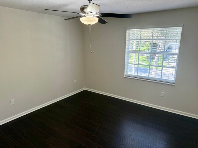Building Photo - 6509 Stonehurst Cir