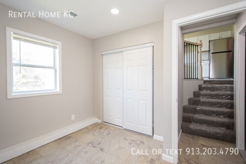 Building Photo - 1016 W Ashbury St
