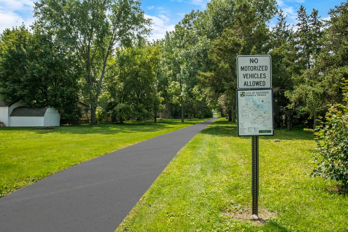 Building Photo - 49 Meggan Dr