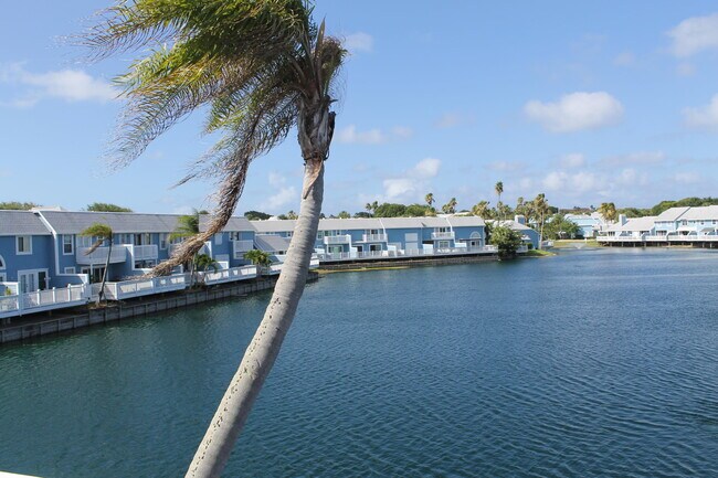 Building Photo - 1120 Ocean Dunes Cir