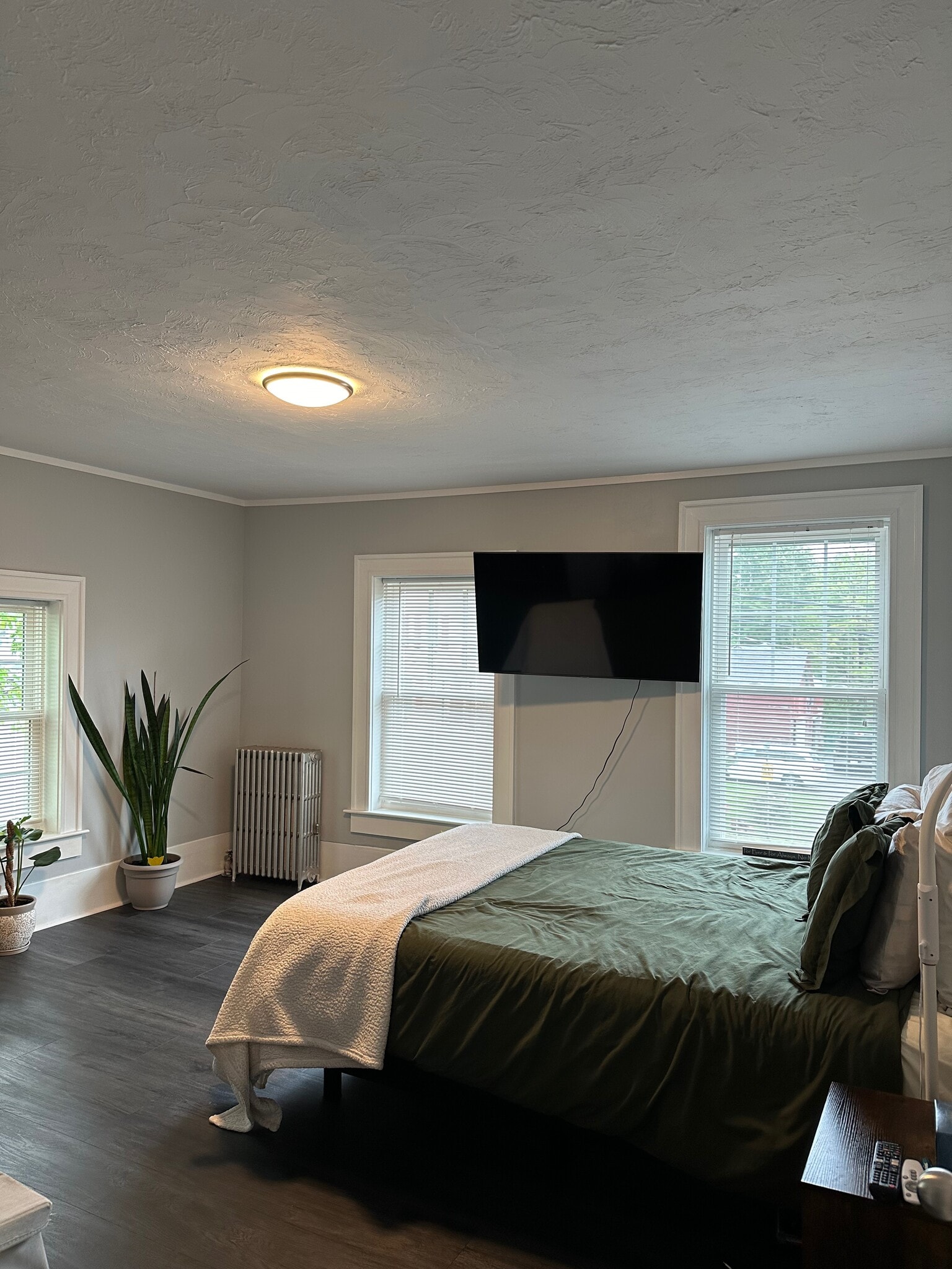 Bedroom 1 - 14 Central St