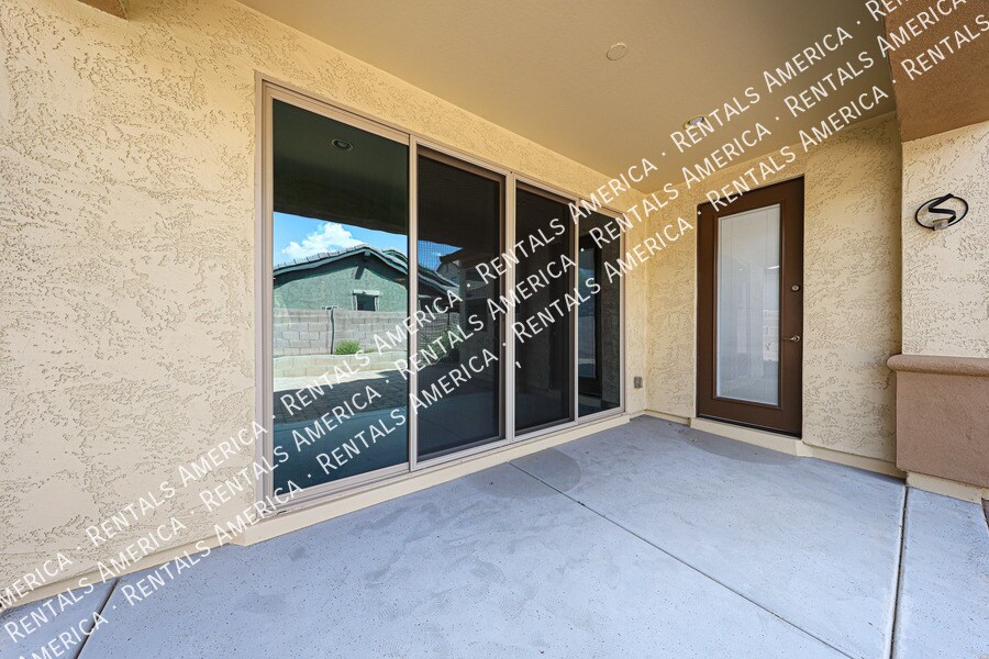 Building Photo - 276 E Coconino Dr