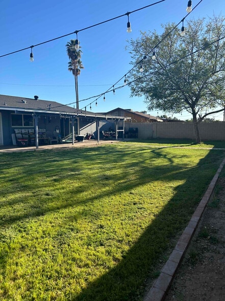 Building Photo - 3936 W Solar Dr