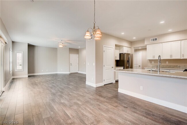 Building Photo - 845 Pantara Pl