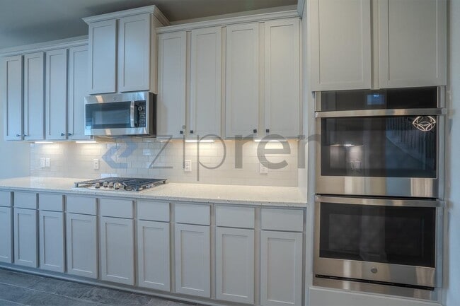 Building Photo - 23522 Persimmon Crk Ln