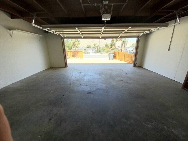 Building Photo - Beautifully Renovated 3 bd, 2 ba in Old To...