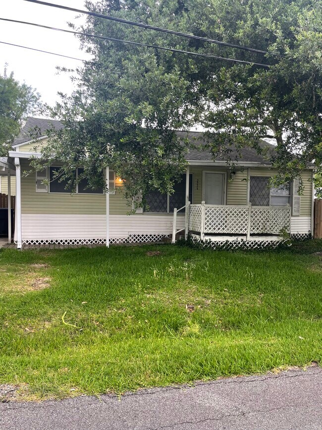 Primary Photo - 2224 Avenue F