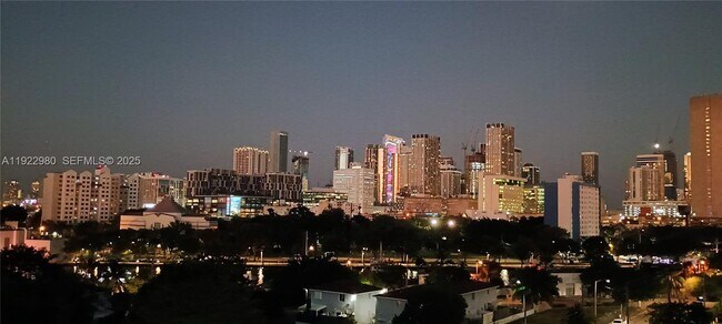 Building Photo - 36 NW 6th Ave