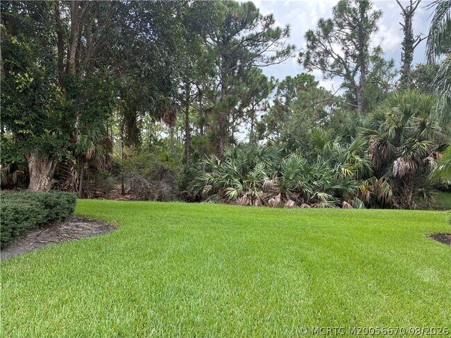 Building Photo - 9097 SE Retreat Dr