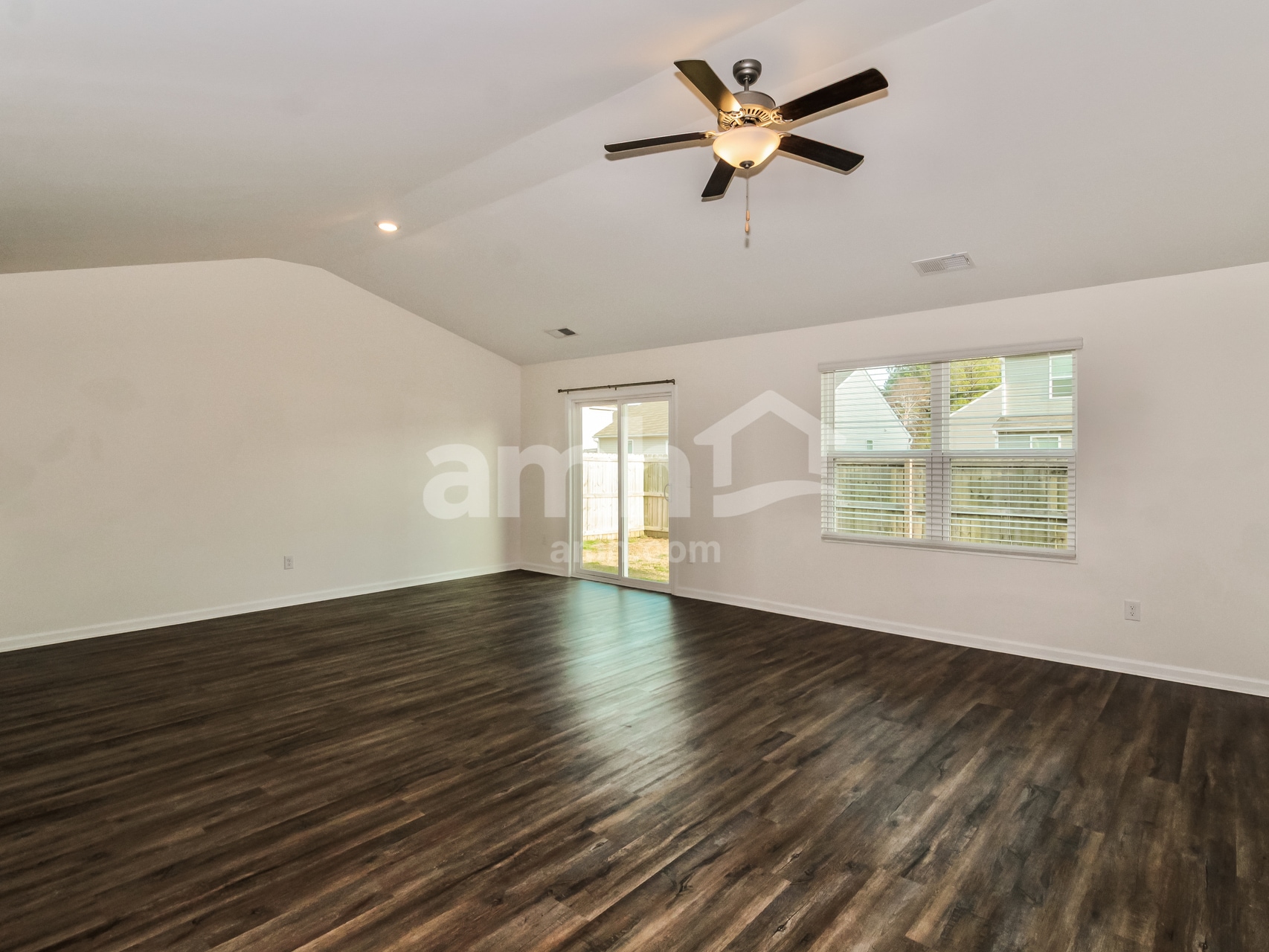 Building Photo - 1208 Dogwood Neck Dr