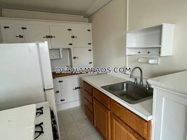 Building Photo - 5 Eastern Ave.