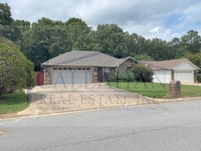 Building Photo - Maumelle 3 Bedroom Home