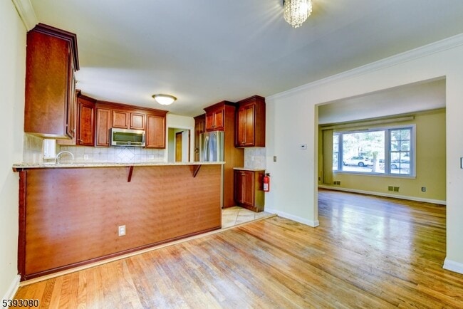 Building Photo - 109 Edgewood Dr