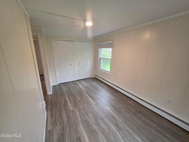Building Photo - 112 Carriage House Ln