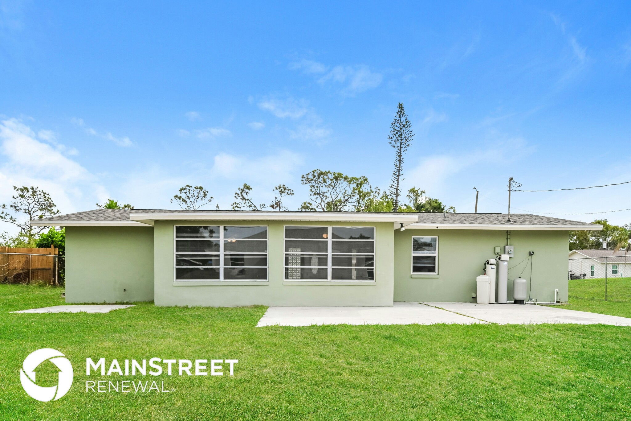 Building Photo - 19132 Coconut Rd