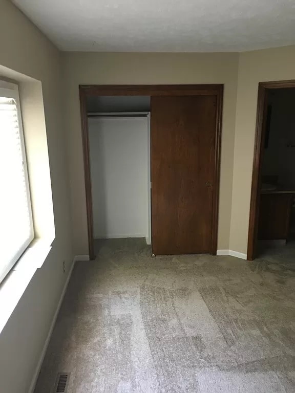 Building Photo - 3405 Comstock Ave