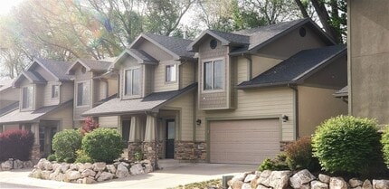 Building Photo - 1146 1640 S