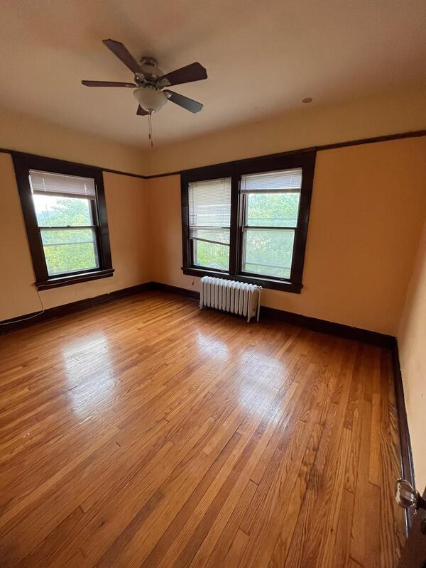 Building Photo - 111 E Gorham St