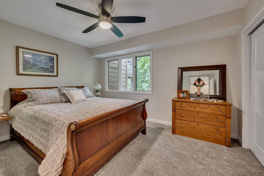 BR 2 has an updated and dedicated full and a large closet. - 918 Harpeth Trace Dr