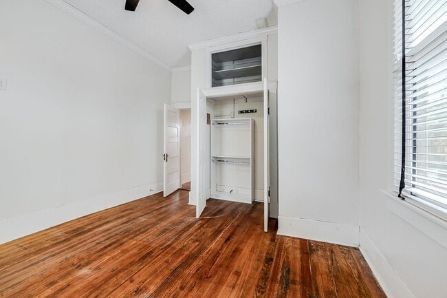 Building Photo - Beautiful Baldwin Park Craftsman home ready for move in!