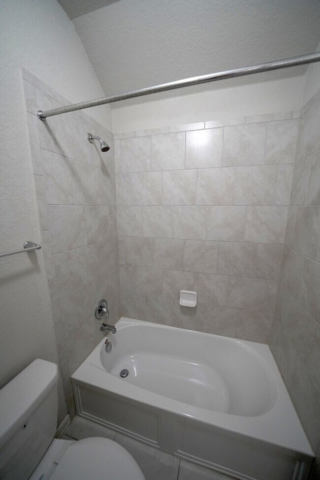 Building Photo - Immaculate First Time Rental in Potranco Run!