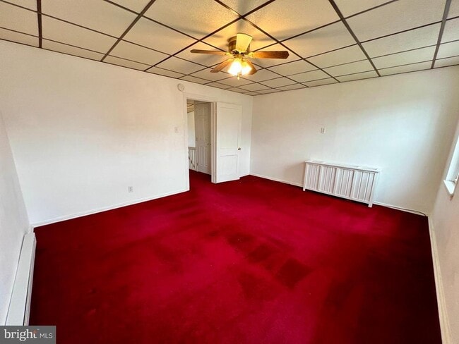 Building Photo - 137 E Summit St