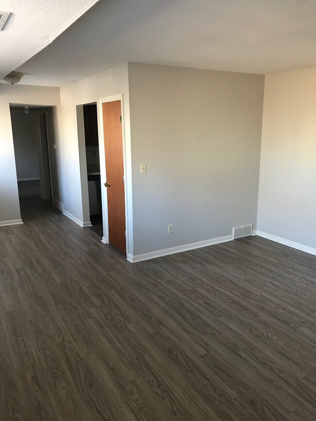 Building Photo - 12225 North Woodcrest Drive