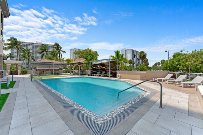 Building Photo - Marina del Viento