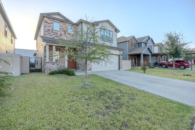 Building Photo - 8702 Shiloh Rock Dr