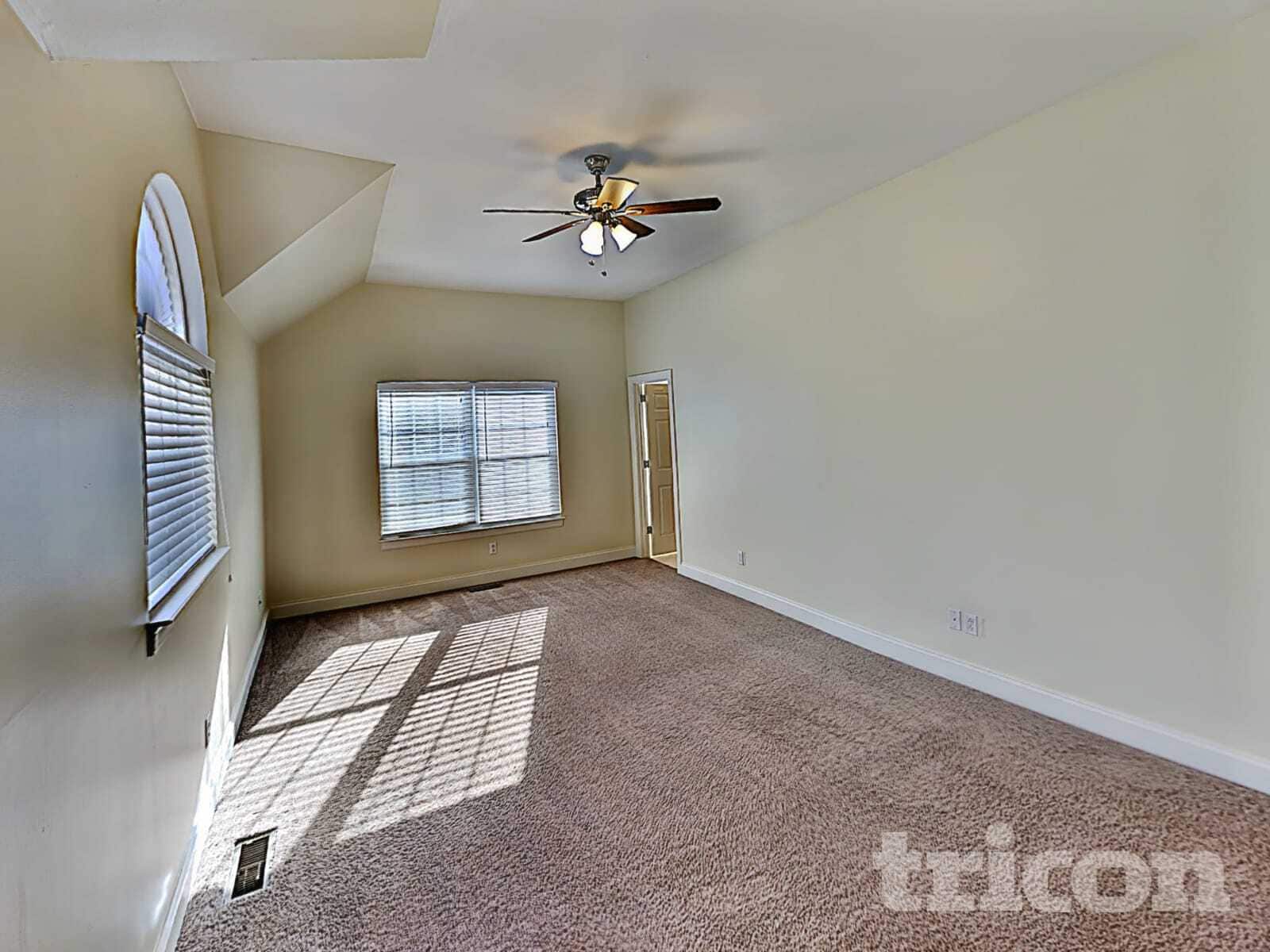 Building Photo - 1705 Walden Ct