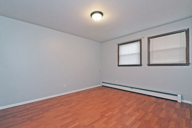 Building Photo - 2 Bed | 2 Bath W/ Garage in Heart of Colum...