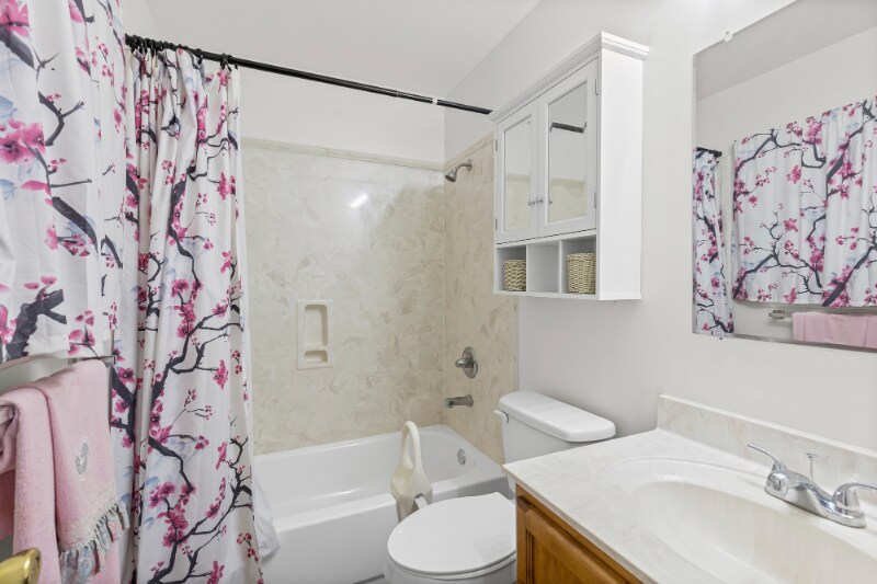 Building Photo - 3281 Woodard Dr