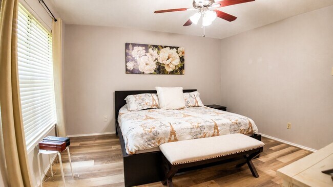 Building Photo - 20434 Blue Juniper Dr