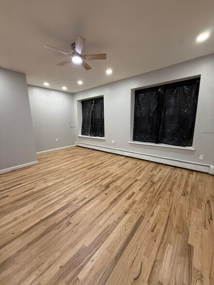 Building Photo - 982 Dumont Ave