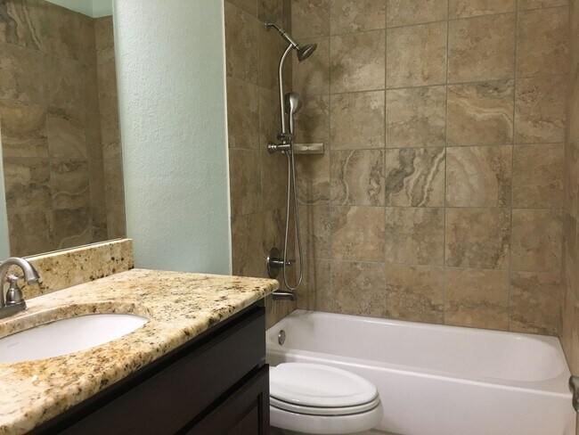 Building Photo - GORGEOUS LARGE 1 STORY IN WHITESTONE OAKS