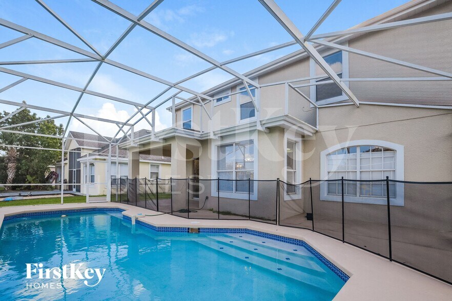 Building Photo - 1660 The Oaks Blvd