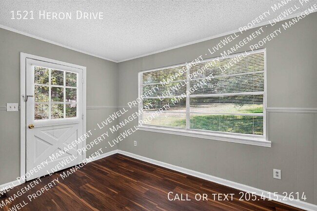 Building Photo - 1521 Heron Dr