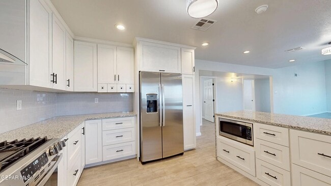 Building Photo - 508 Camino De La Rosa Rd