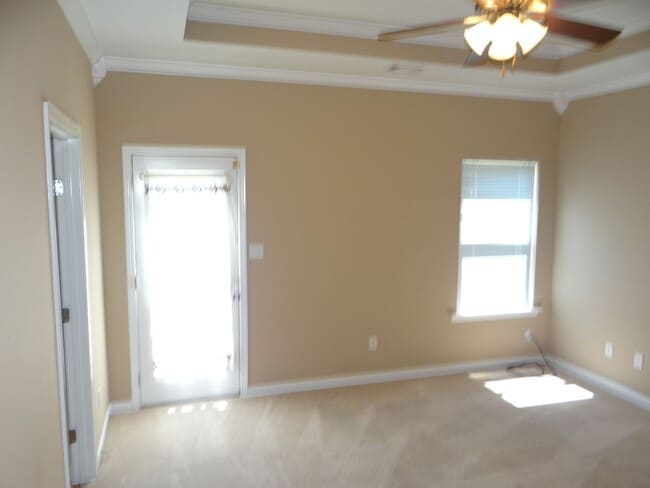 Building Photo - 257 Oxmoor Pl