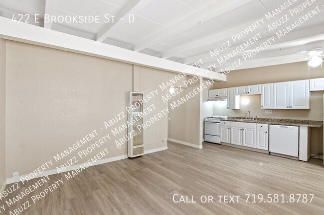 Building Photo - Brookside