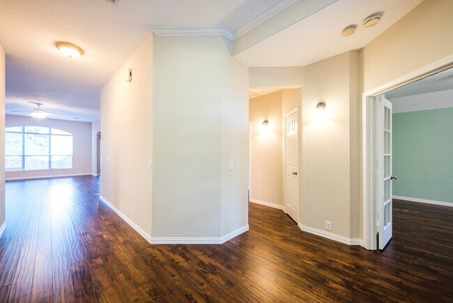 Building Photo - 3231 Pedernales Trails Ln