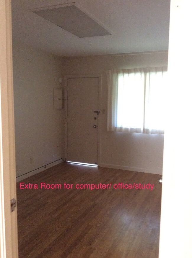 Building Photo - Manoa House for rent