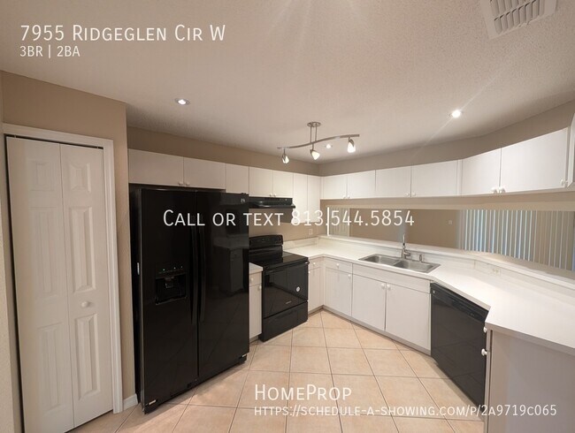 Building Photo - 7955 Ridgeglen Cir W