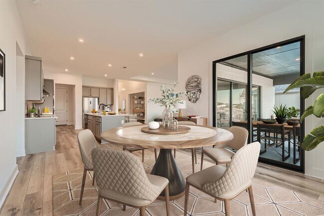 Building Photo - 300 Alava Wy