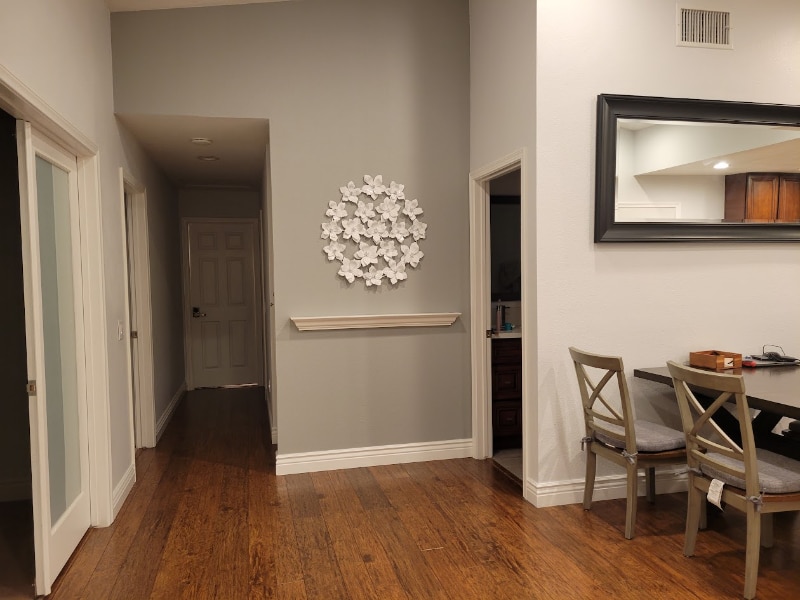 Building Photo - 716 Valley Crest Dr