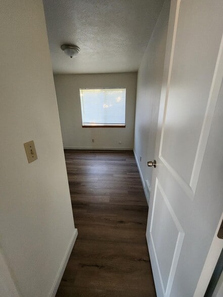 Building Photo - 2580 Lyon St SE