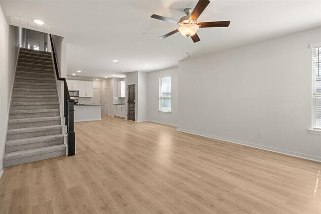 Building Photo - 2500 Forest Creek Dr
